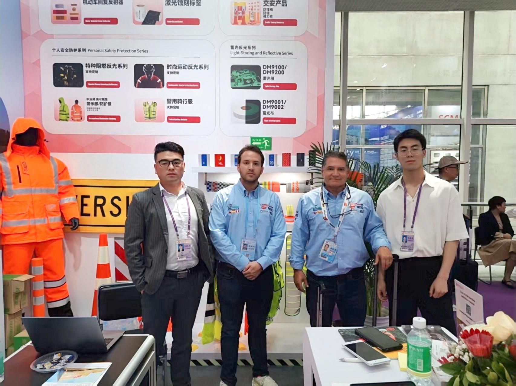 z6com��(�й���)���޹�˾����