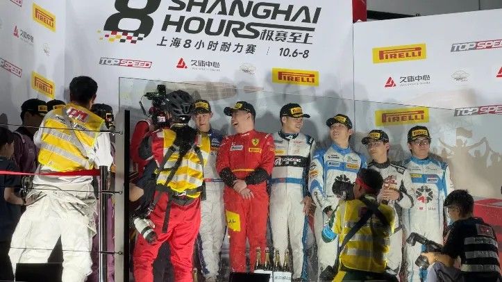 �Ϻ�8Сʱ���������֡�ʱ�⡱����حDMz6com������¼��������ǳ�����һ��ͬ��