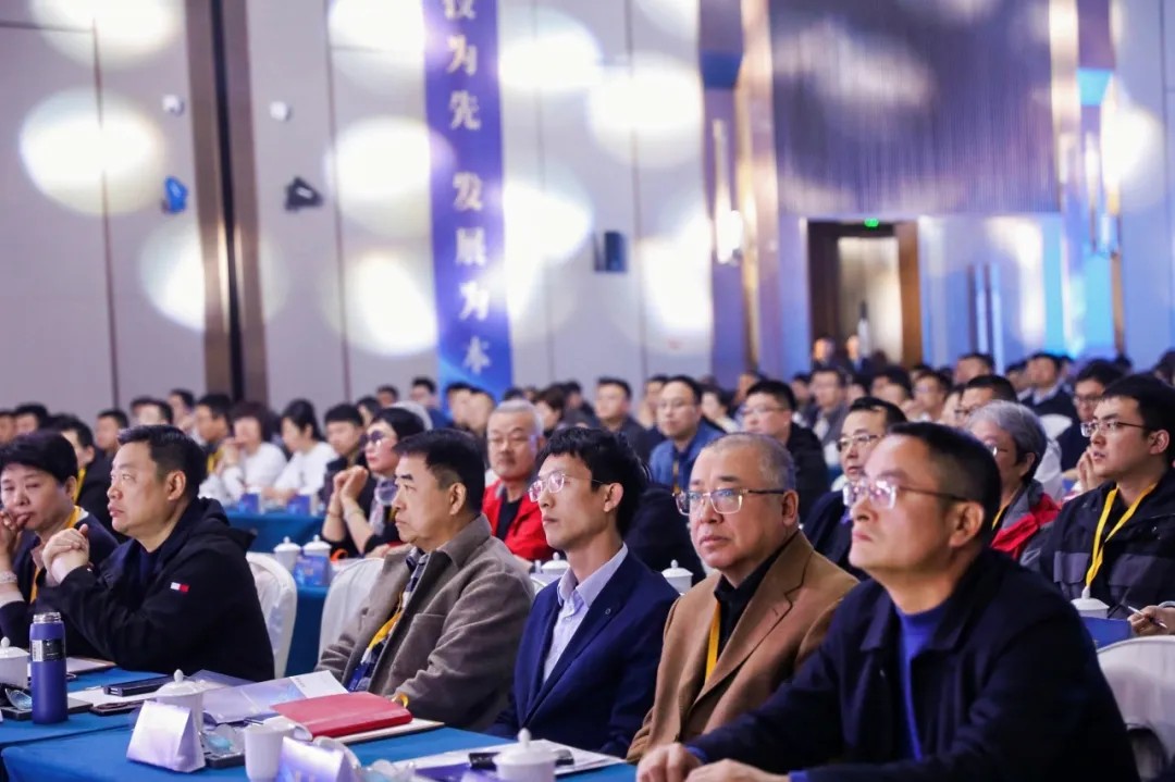 z6com��(�й���)���޹�˾����