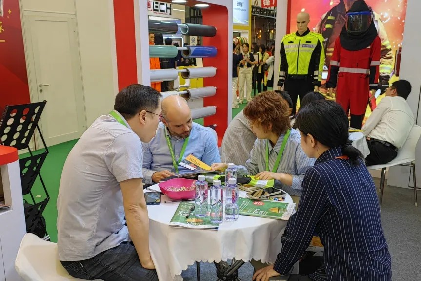 z6com������¼��ڹ�ѧ�Ϻ��ͱ�չ2